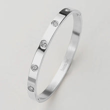 Load image into Gallery viewer, Britton Bracelet