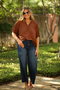 Brady Top