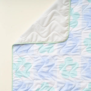 On The Go Quilted Water Resistant Blanket