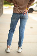 Load image into Gallery viewer, Pistola Monroe High Rise Slim Jean